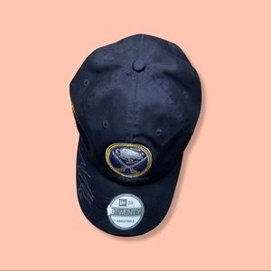 Buffalo sabres 2013 signed baseball cap, New Era Brand